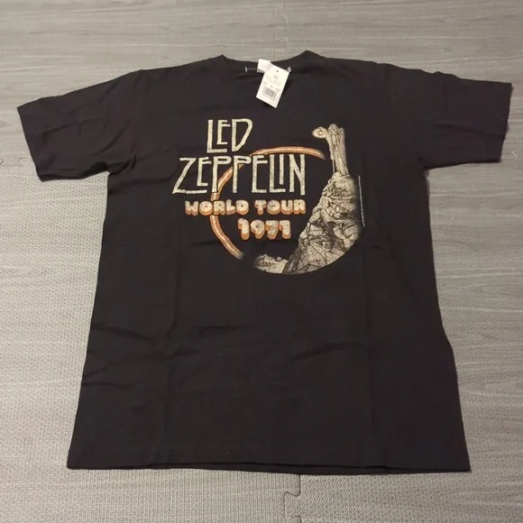 Led Zeppelin World Tour 1971 Black T-Shirt - Picture 3 of 7